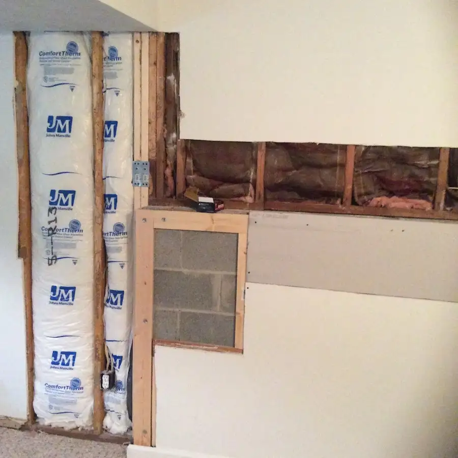 Wall insulation replacement during Structural Drying in Grandview Heights